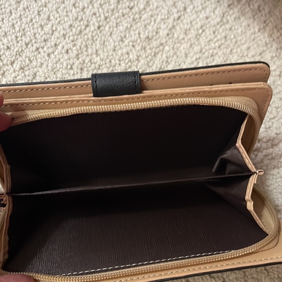 Wallet - Picture 3 of 4